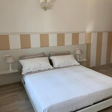 Roverbella B&B Nonna Teresa מראה חיצוני תמונה